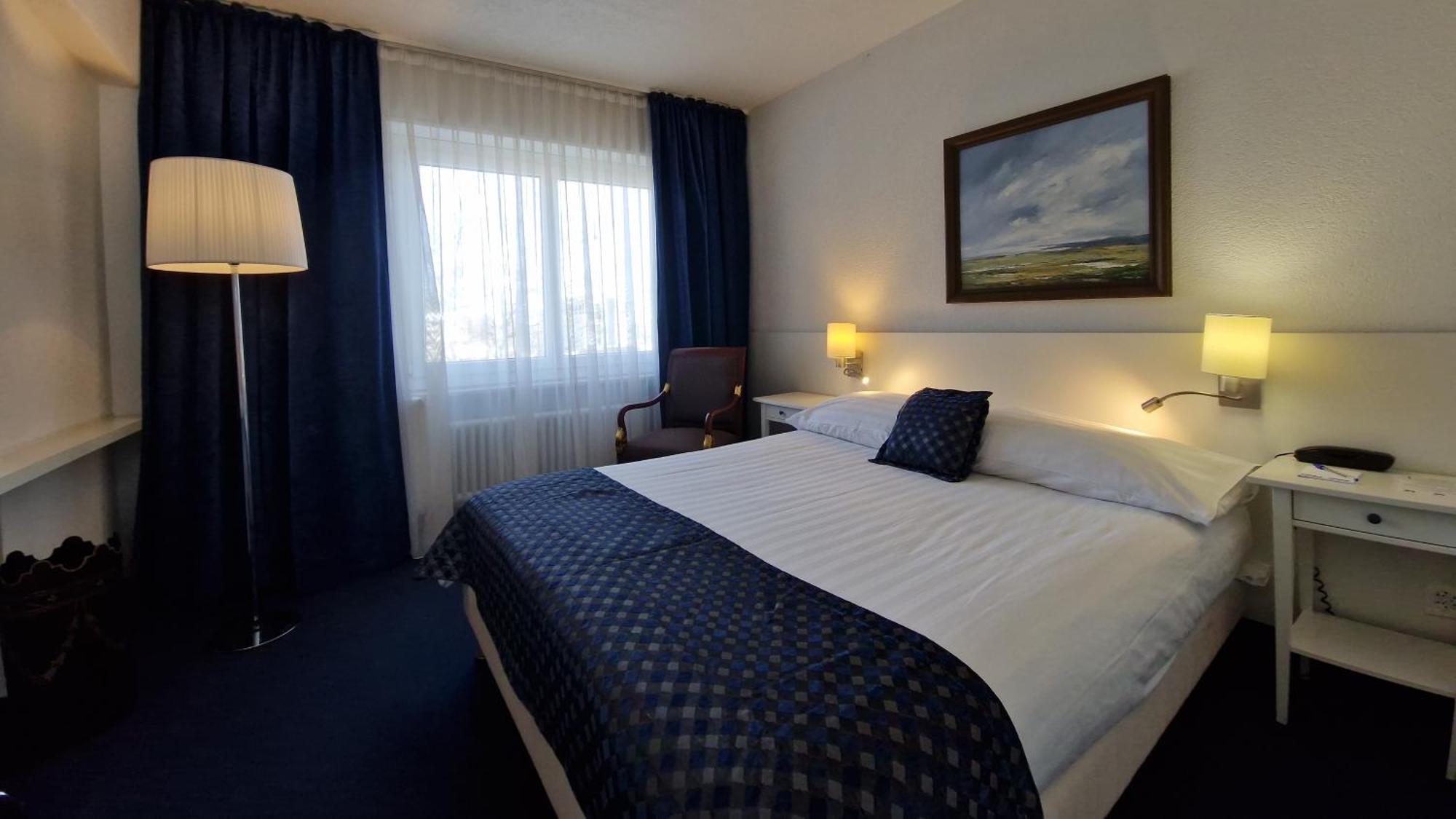 Touring Au Lac Neuenburg Zimmer foto